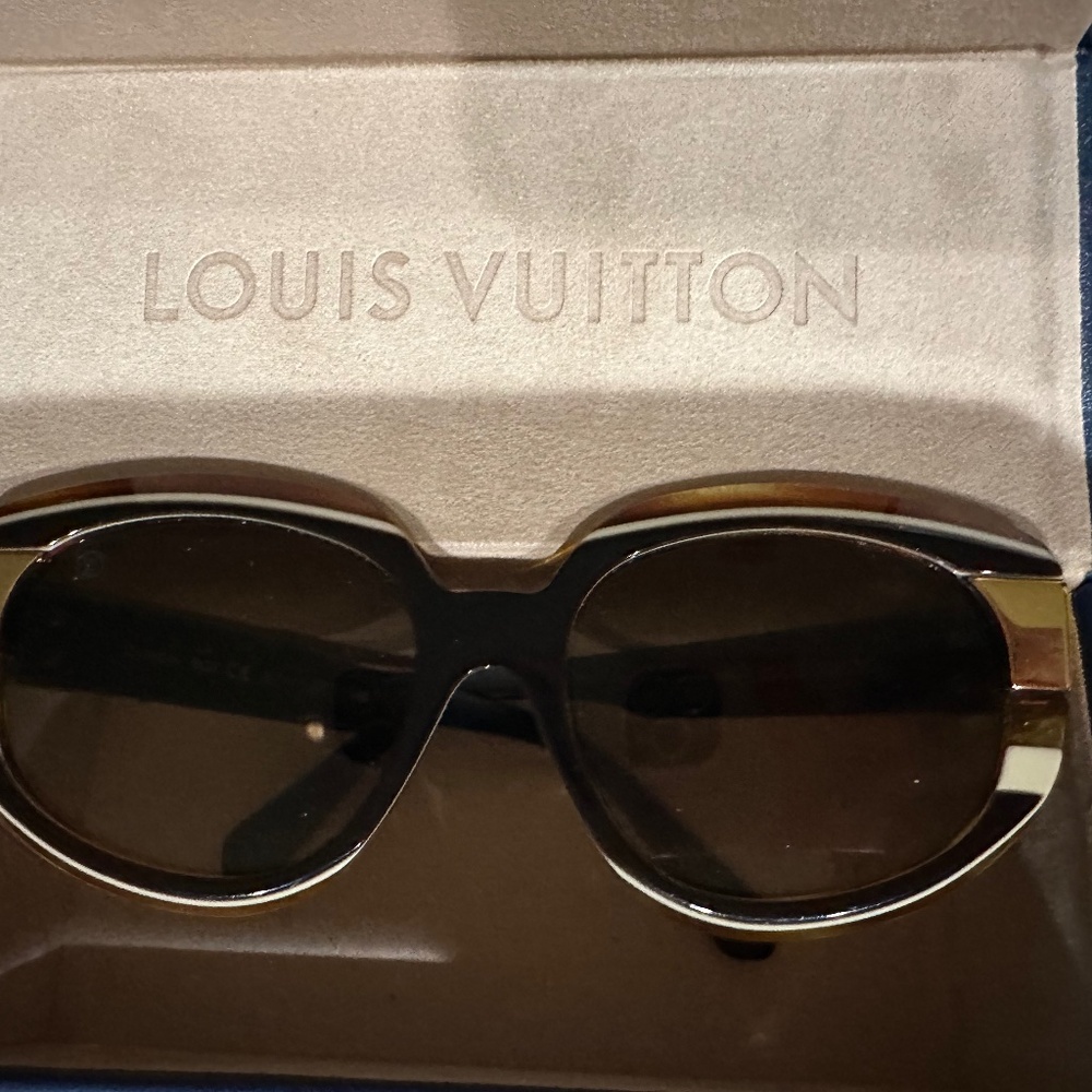 Jackie O Louis Vuitton sunglasses